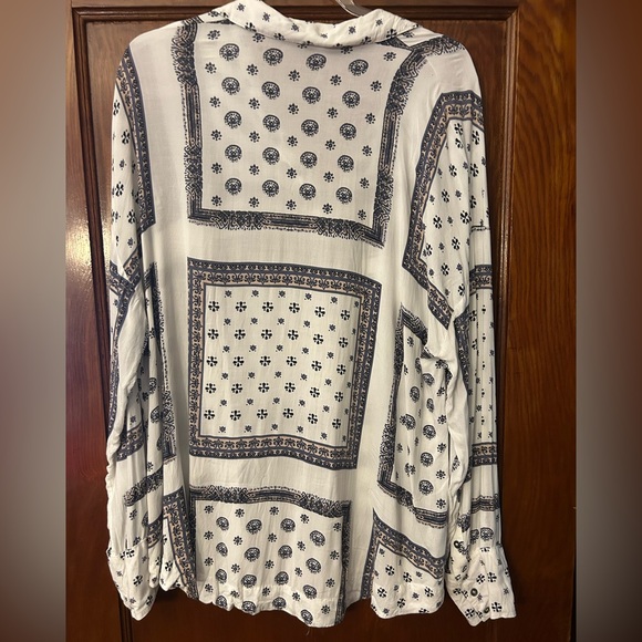 Free People Little Secrets Button Up Wrap Shirt White Large - Picture 8 of 13